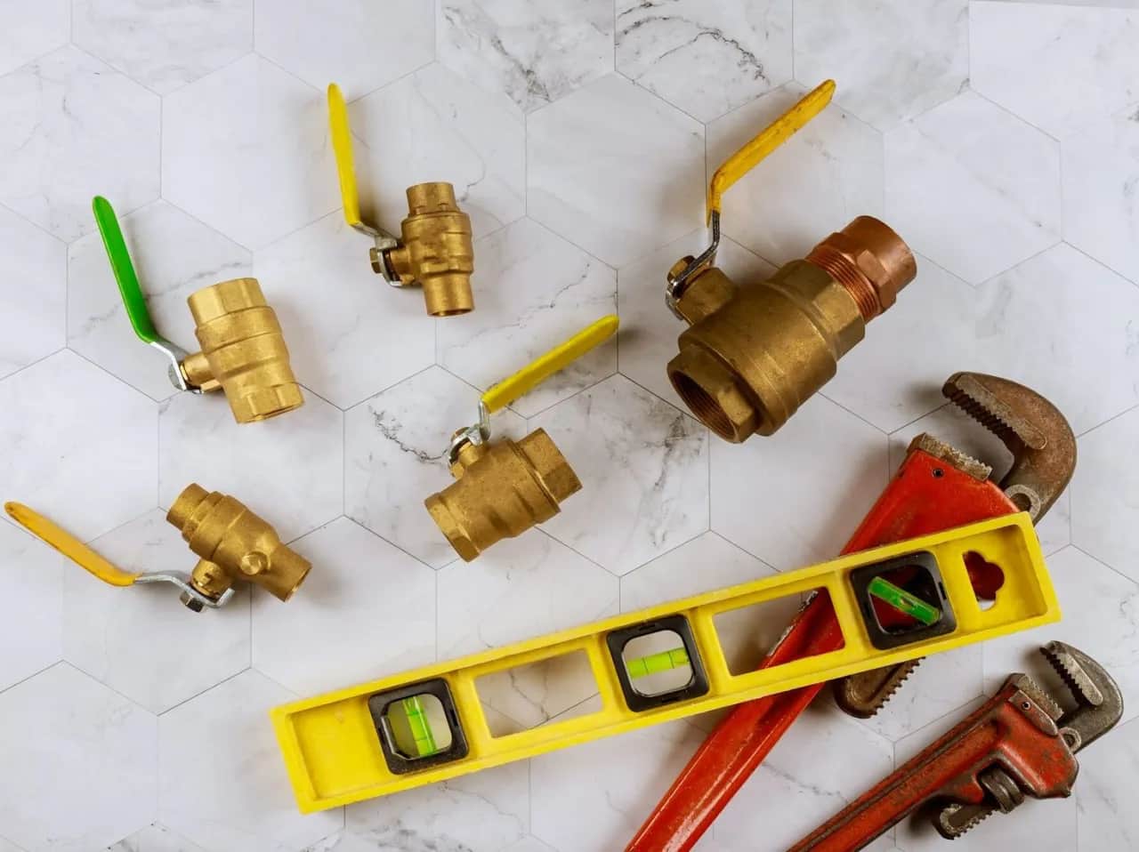 Jak szybko odpowietrzyć bojler i uniknąć problemów z ciepłą wodą