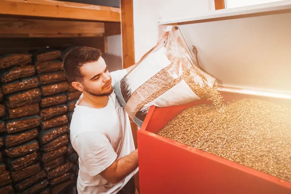 Jak rozpalić piec na pellet - proste metody bez problemów