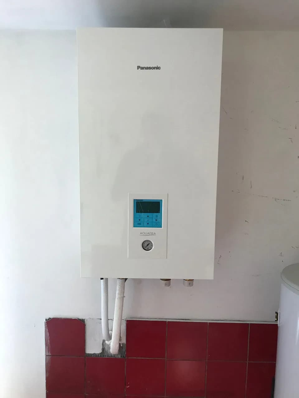 Dlaczego włącza się grzałka w pompie ciepła i jak temu zapobiec