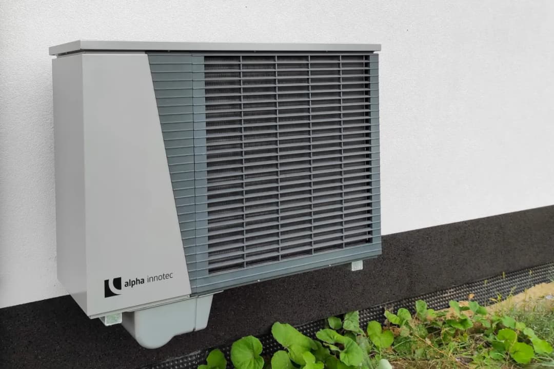 Jaka pompa ciepła powietrzna do domu 150m2? Sprawdź ceny i uniknij błędów!