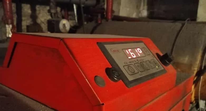 Jak ustawić piec z podajnikiem na ekogroszek, aby uniknąć problemów